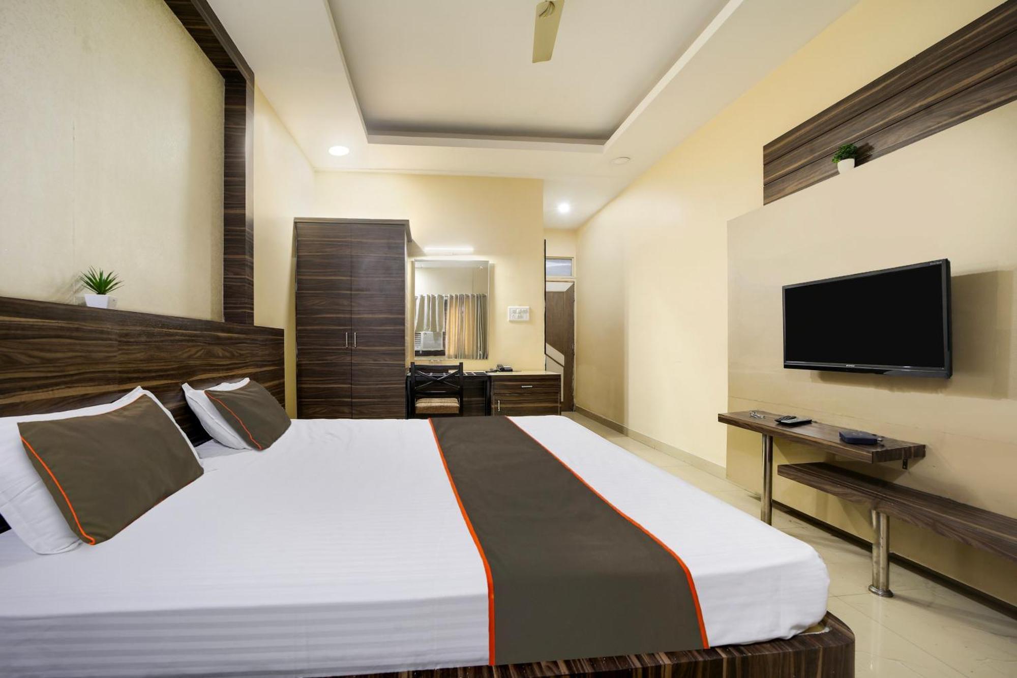 Collection O Hotel Silver Inn Bhopal Exterior photo