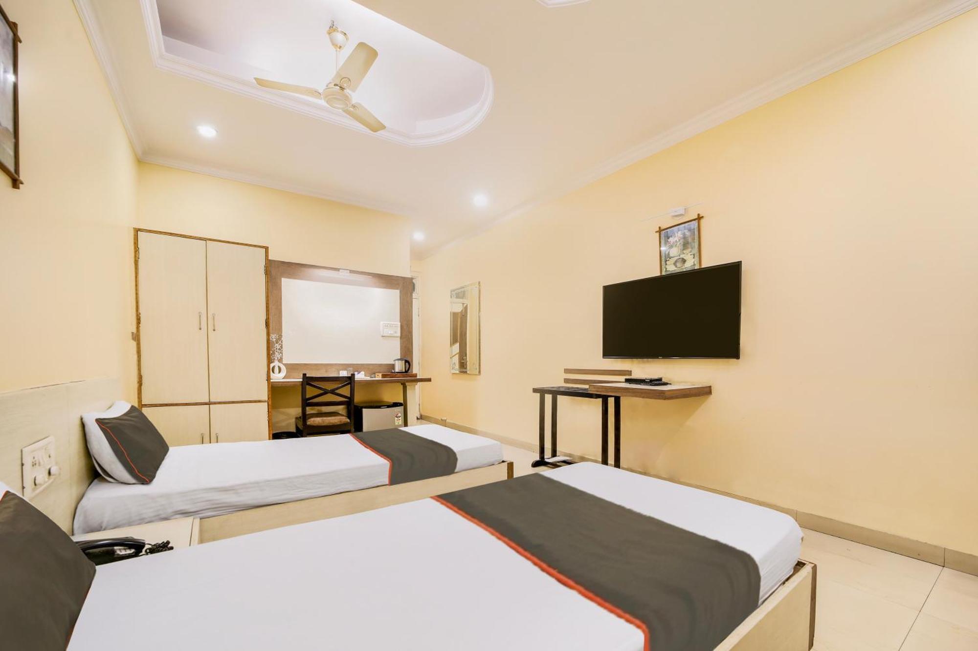 Collection O Hotel Silver Inn Bhopal Exterior photo