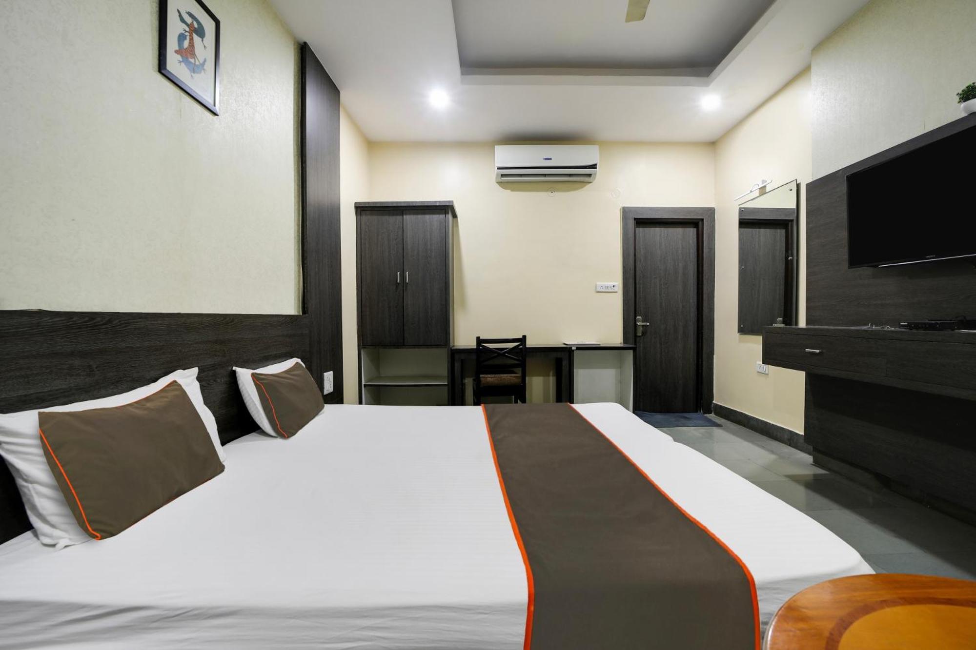 Collection O Hotel Silver Inn Bhopal Exterior photo