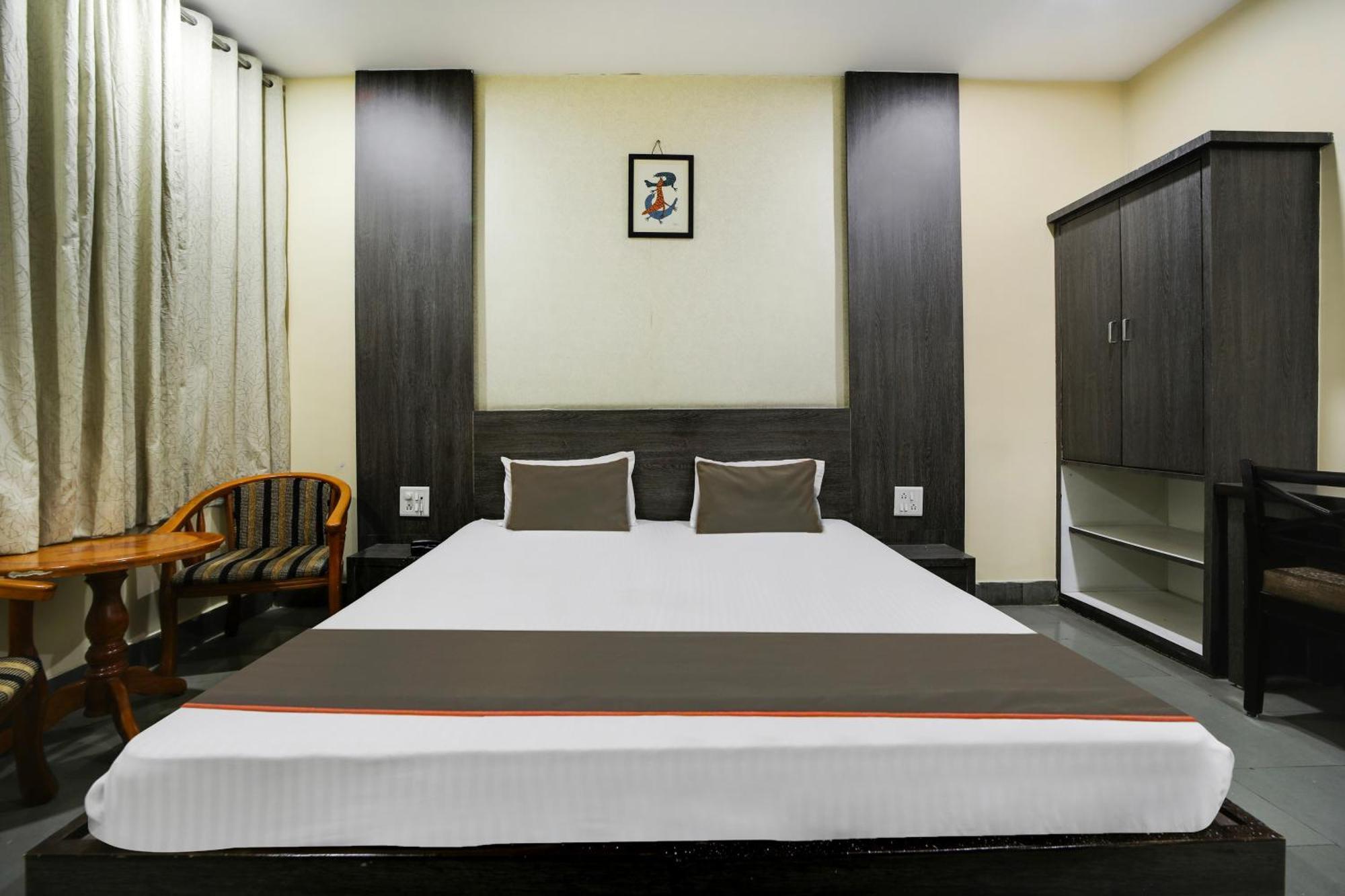 Collection O Hotel Silver Inn Bhopal Exterior photo